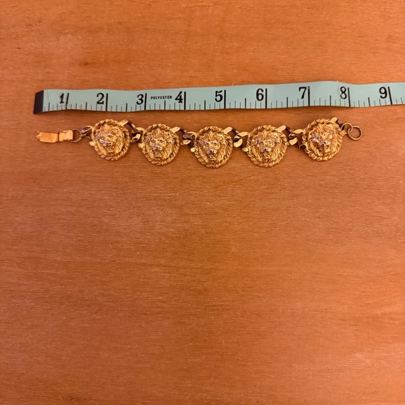 Anne Klein Lion Head Bracelet, Five Lion Heads, 7-1/2”, Cuban Chain, Snap Clasp - Picture 3 of 3
